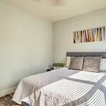 Charming And Quaint El Paso House With Backyard!