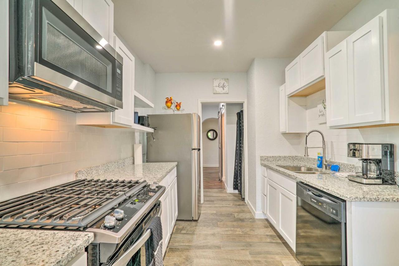 Hébergement de vacances Charming And Quaint House With Backyard! El Paso